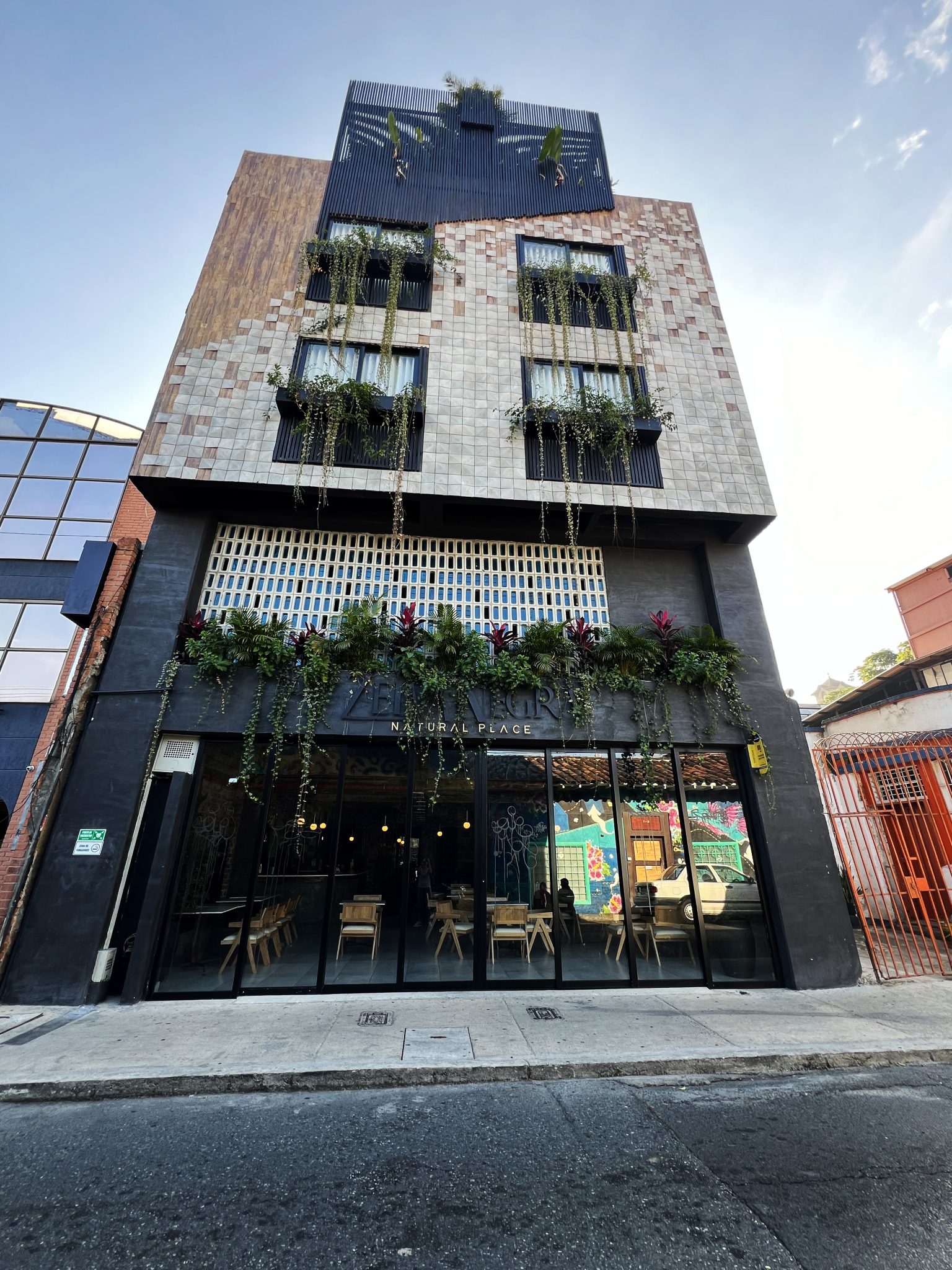 Hands of Gold Massage — El Poblado